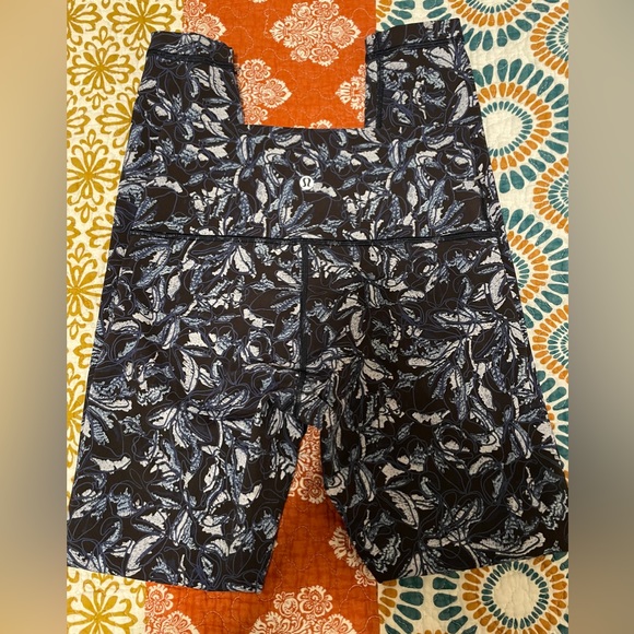 Lululemon x Forster Rohner Wunder Under High Rise Leggings - Picture 3 of 6